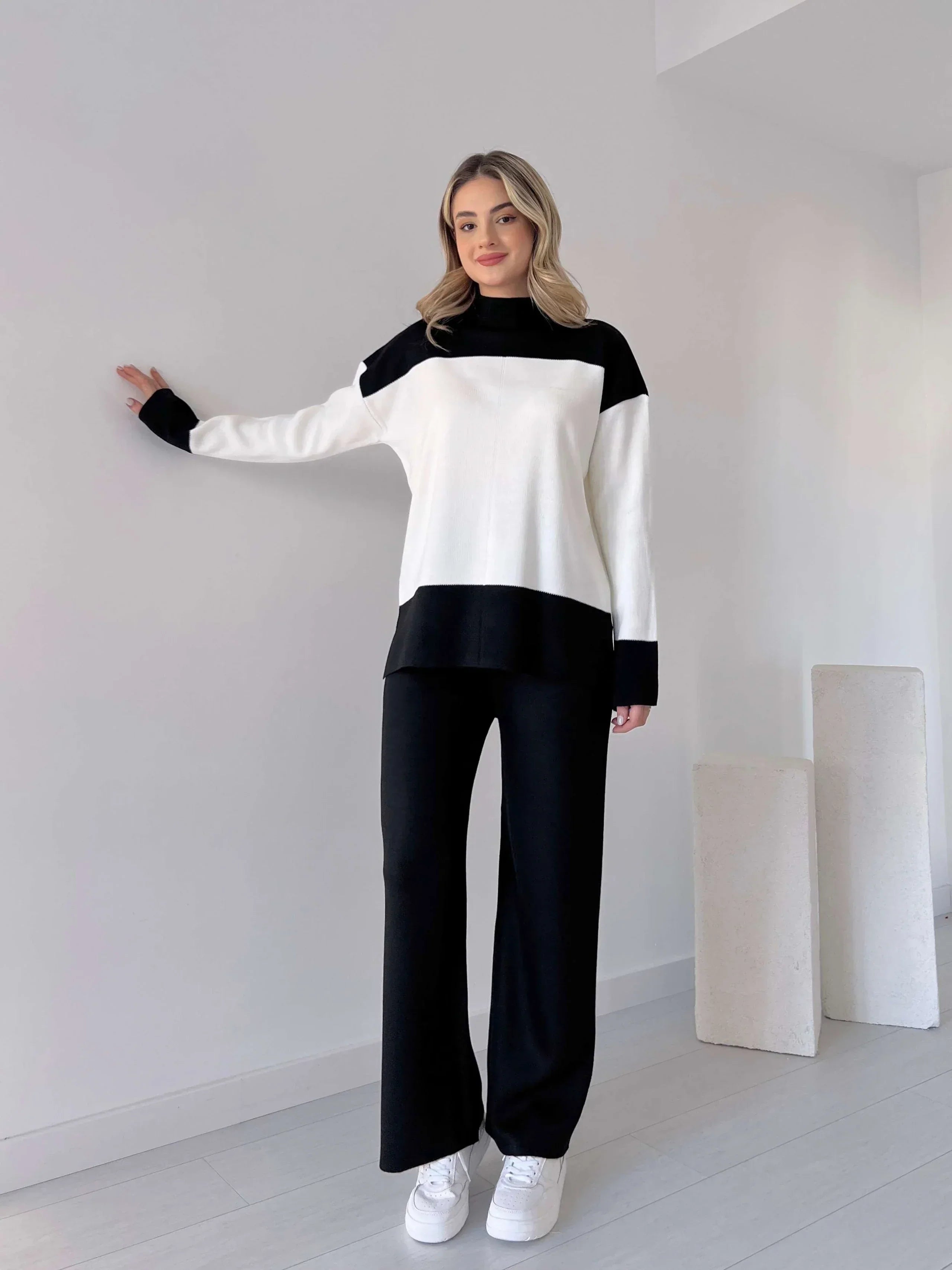 Gaia™ Effortlessly Comfy Knit Set